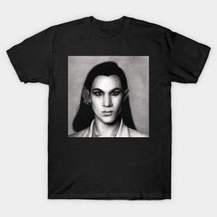 Ethan Torchio (Maneskin) pencil and charcoal portrait T-Shirt